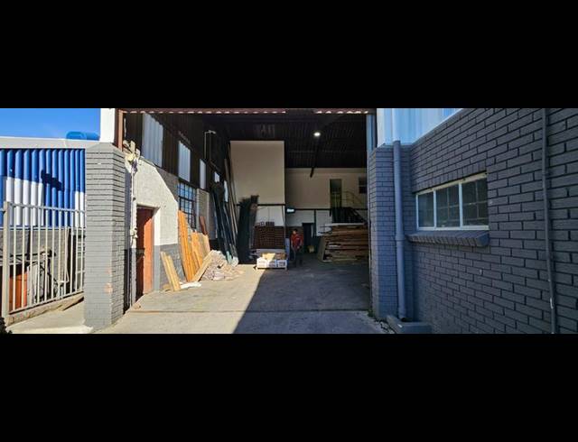 INDUSTRIAL PROPERTY TO RENT IN STIKLAND INDUSTRIAL